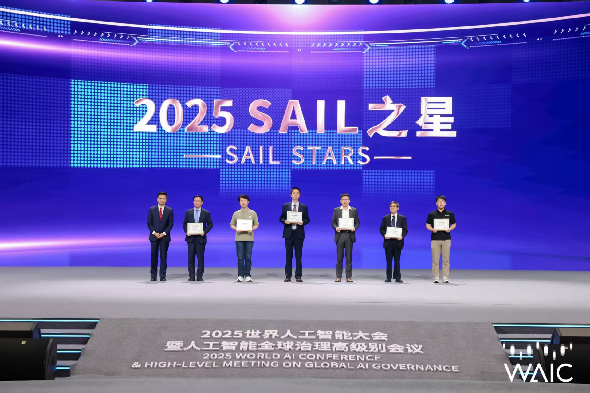 28圈体育官网-护理衣服需要专业人士？卡萨帝：试试养护空气洗